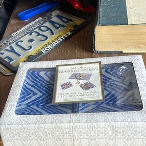 Set of 3 Glass Jewelry Trays in Blue and White